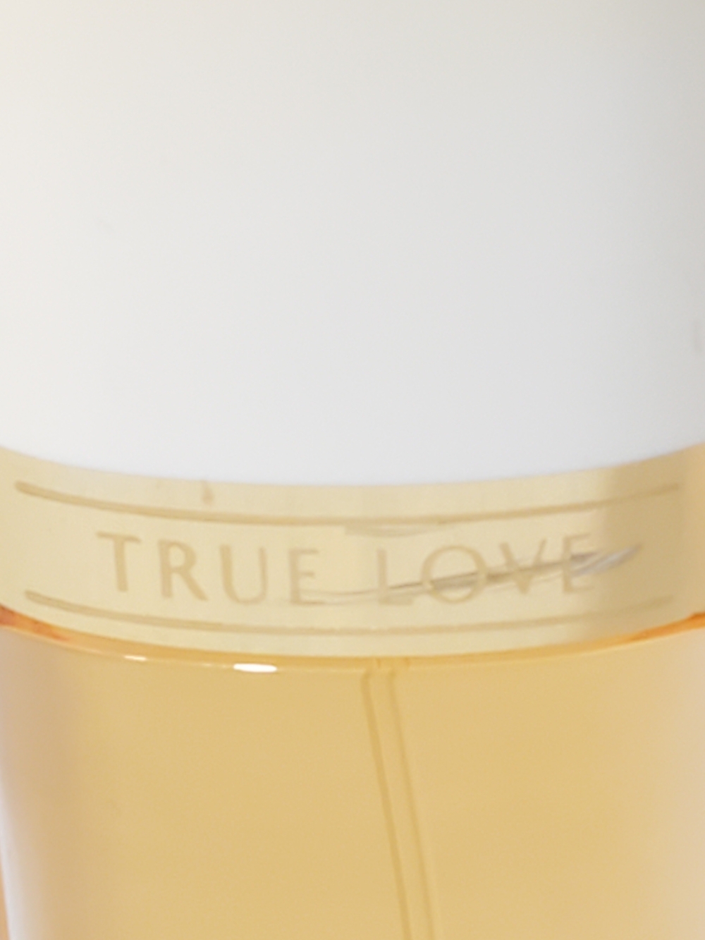 True Love by Elizabeth Arden 1.0 oz Eau De Toilette Spray for Women Vintage New - Picture 2 of 8